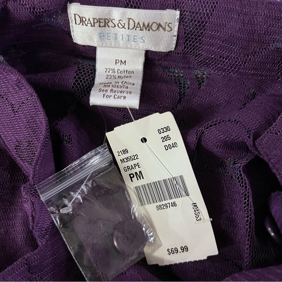 NWT Draper’s & Damon’s Petites Lace Button Down Top - Picture 2 of 3